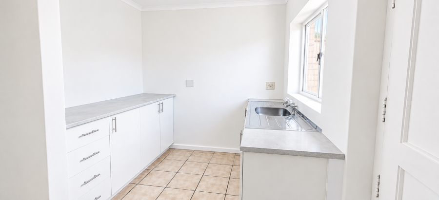 To Let Commercial Property for Rent in Table View Western Cape
